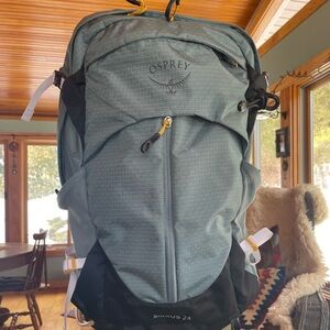 OSPREY Sirrus 24L Backpack